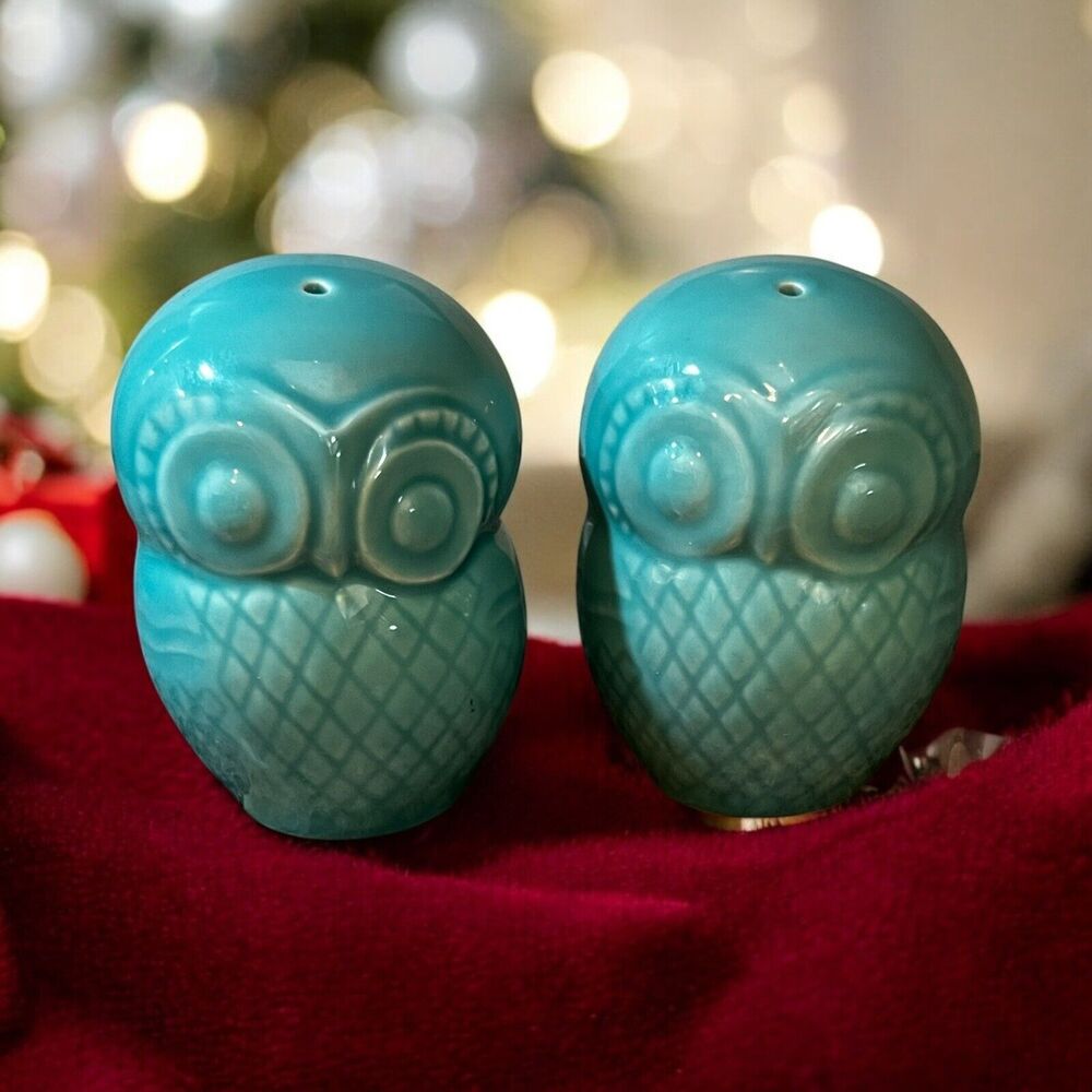 Teal Owl Salt & Pepper Shakers Ceramic Cracker Barrel Cute Chubby Owls